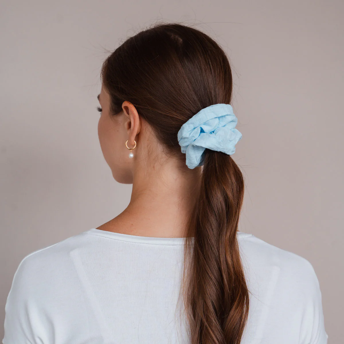 Aira Scrunchie - Image 4