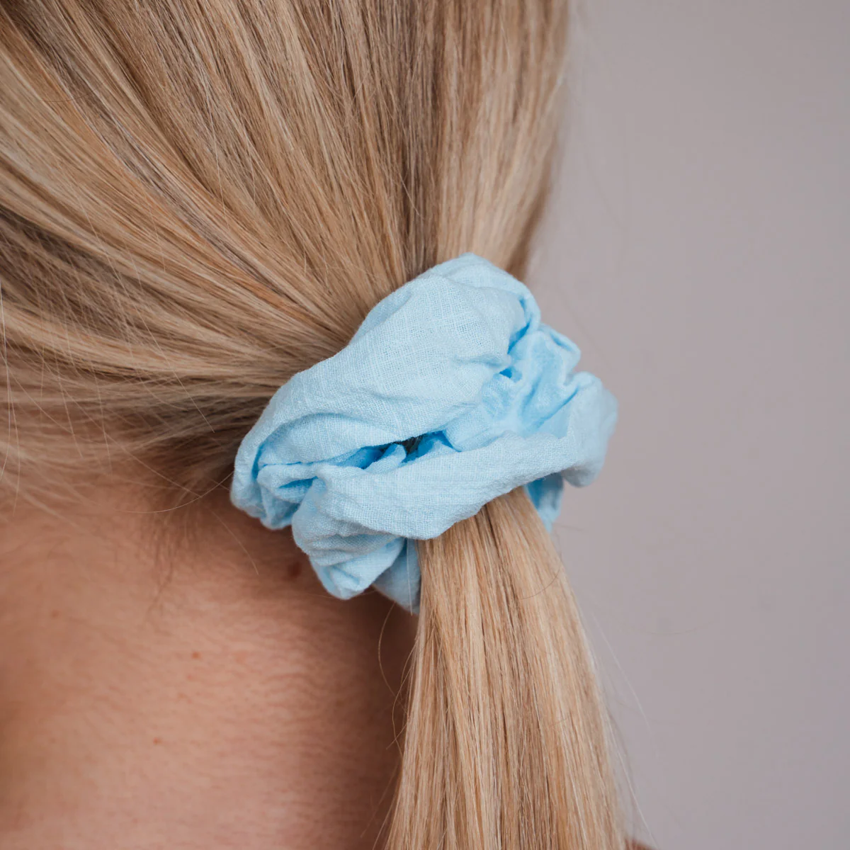 Aira Scrunchie - Image 9