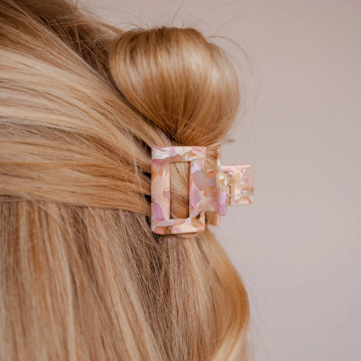 Alina Haarklammer - Image 3
