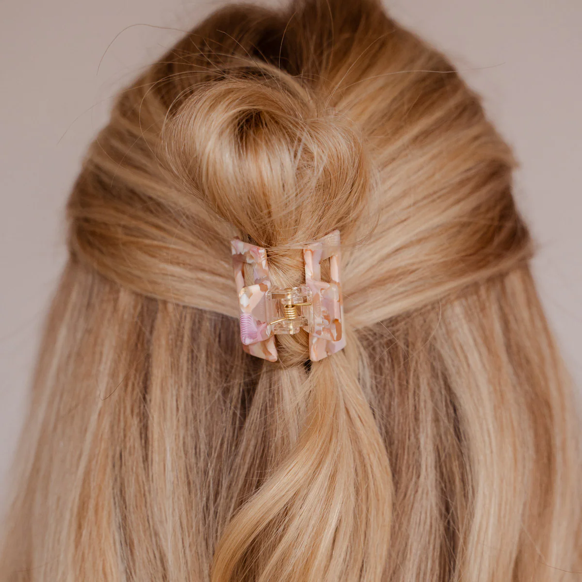 Alina Haarklammer - Image 5