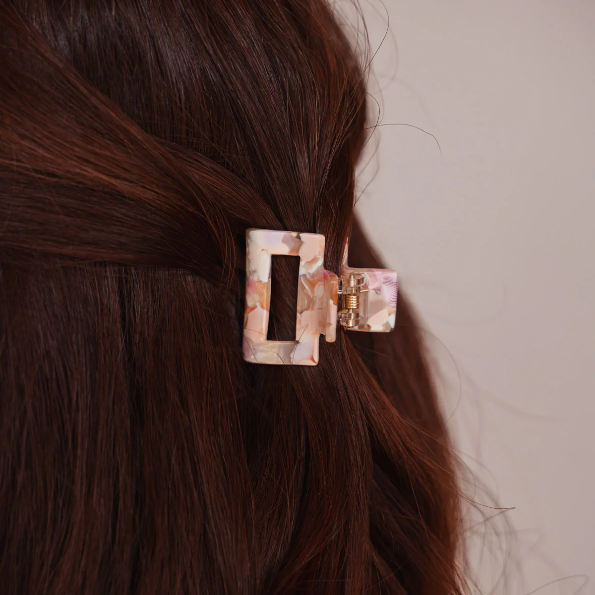 Alina Haarklammer - Image 7