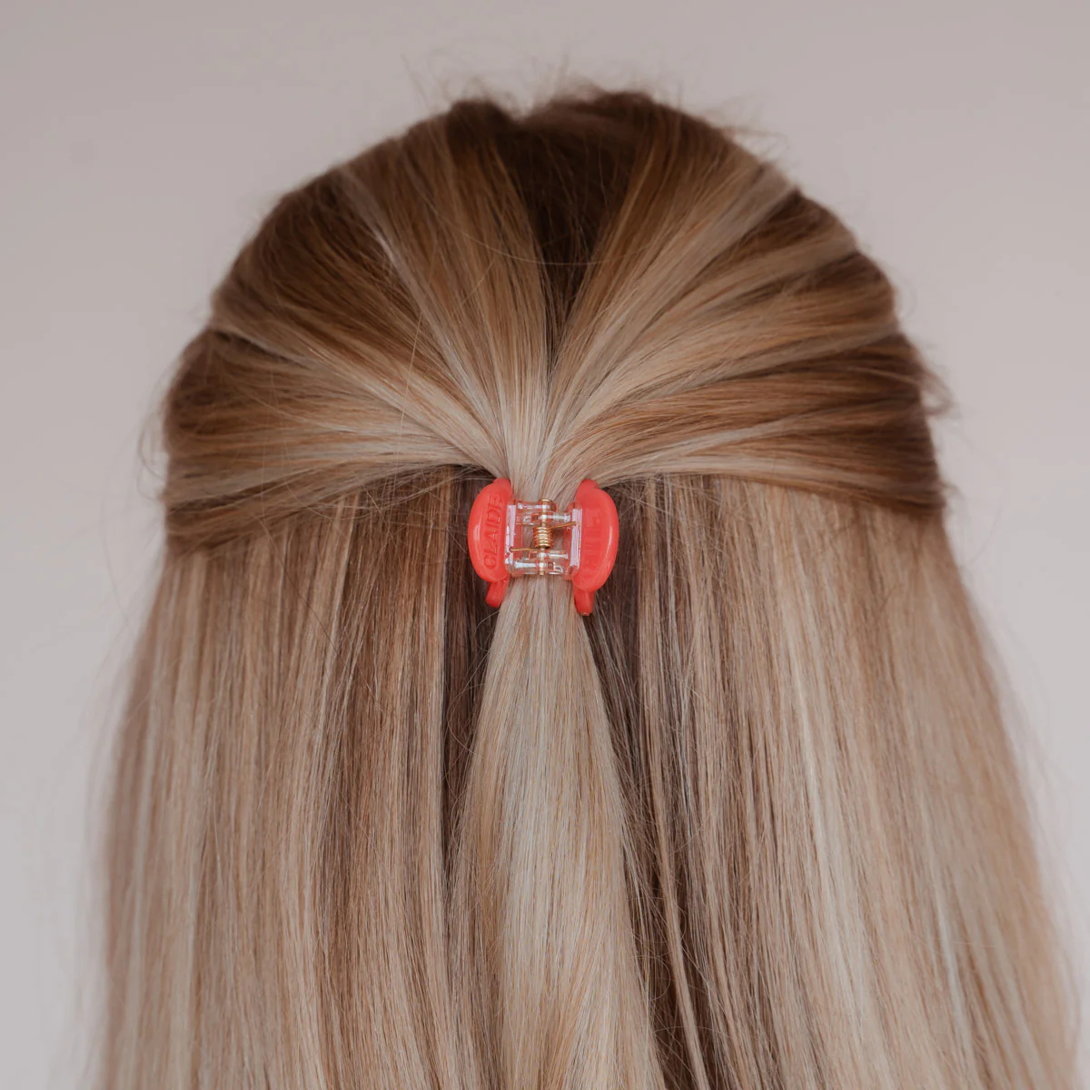 Ariel Haarklammer - Image 5