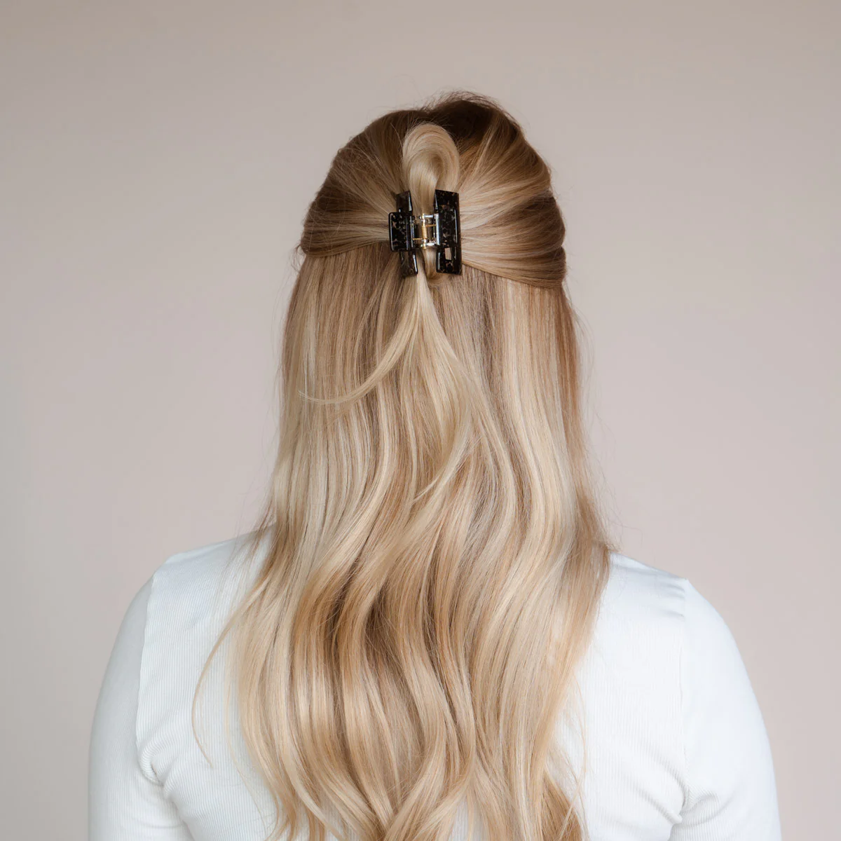 Aubrey Haarklammer - Image 3
