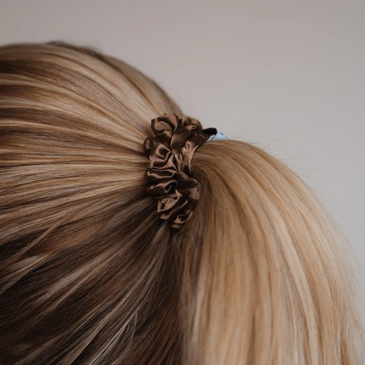 Dana Scrunchie - Image 3