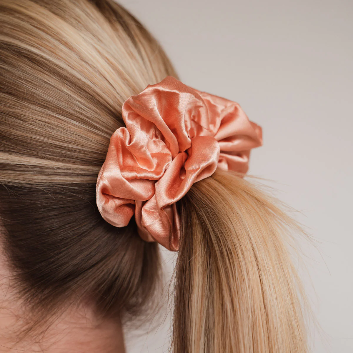 Dominique Scrunchie - Image 3