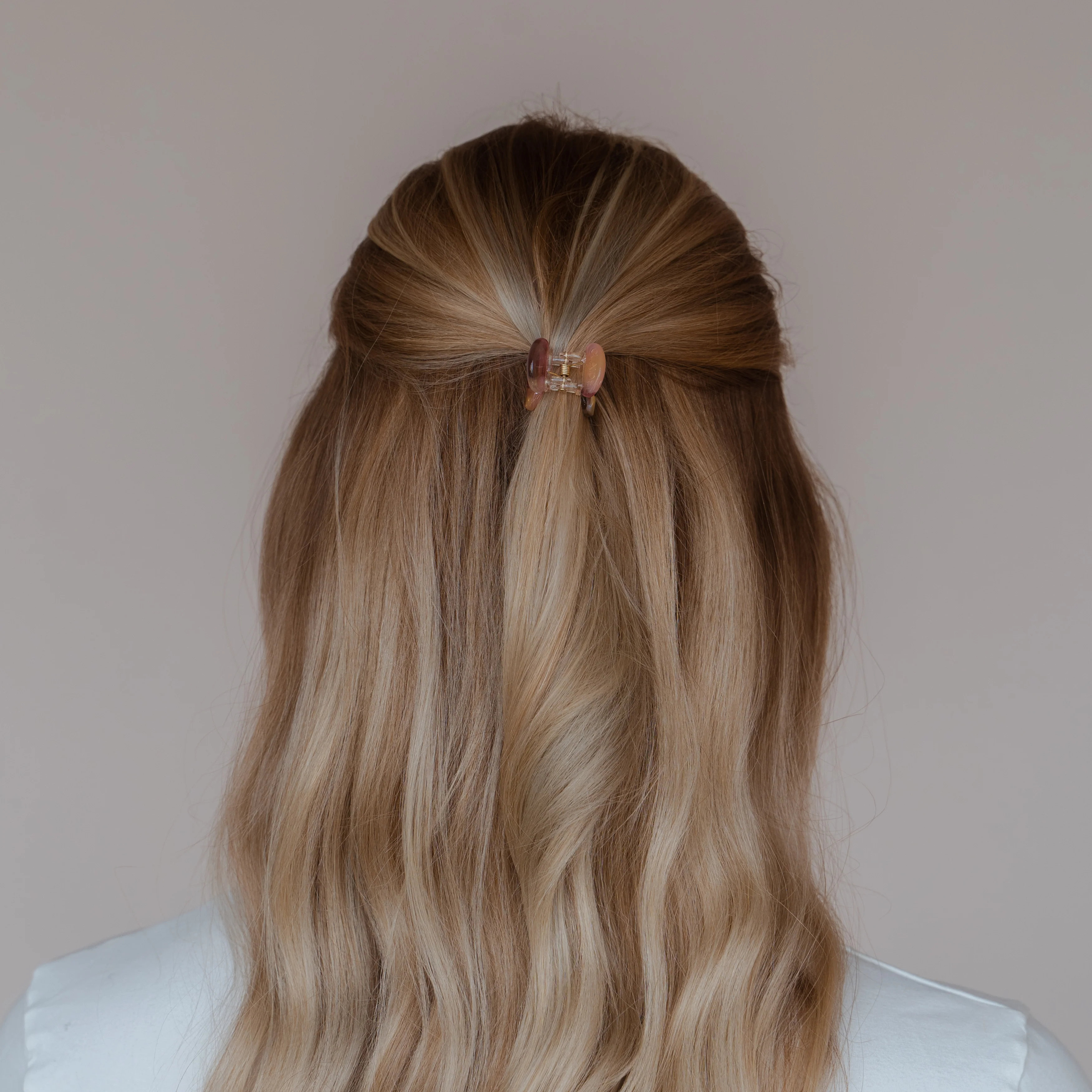 Emy Haarklammer - Image 6