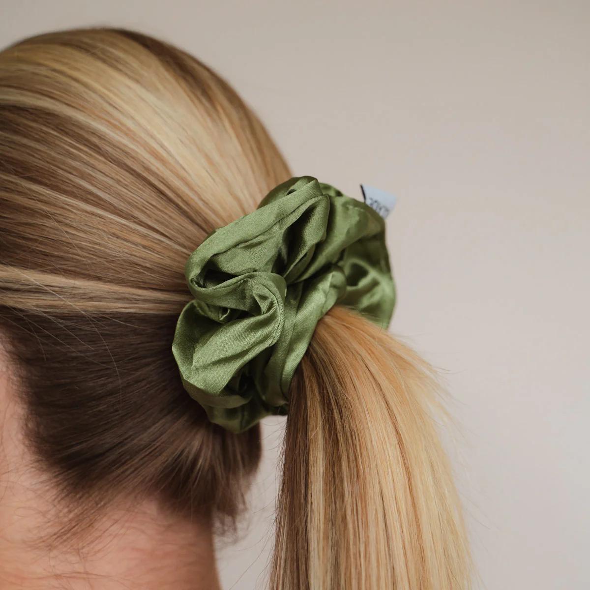 Geraldine Scrunchie - Image 8
