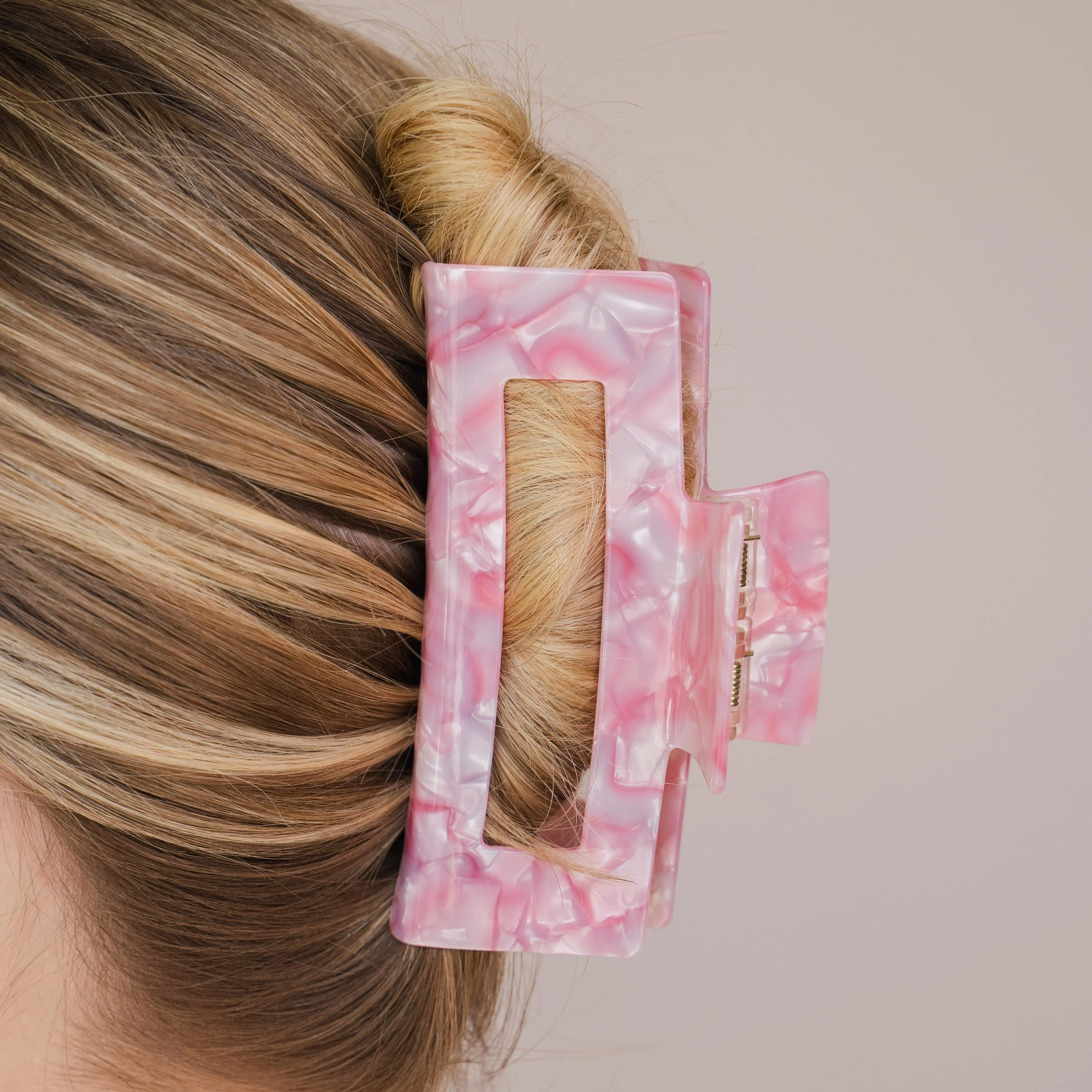 Giulia Haarklammer - Image 5