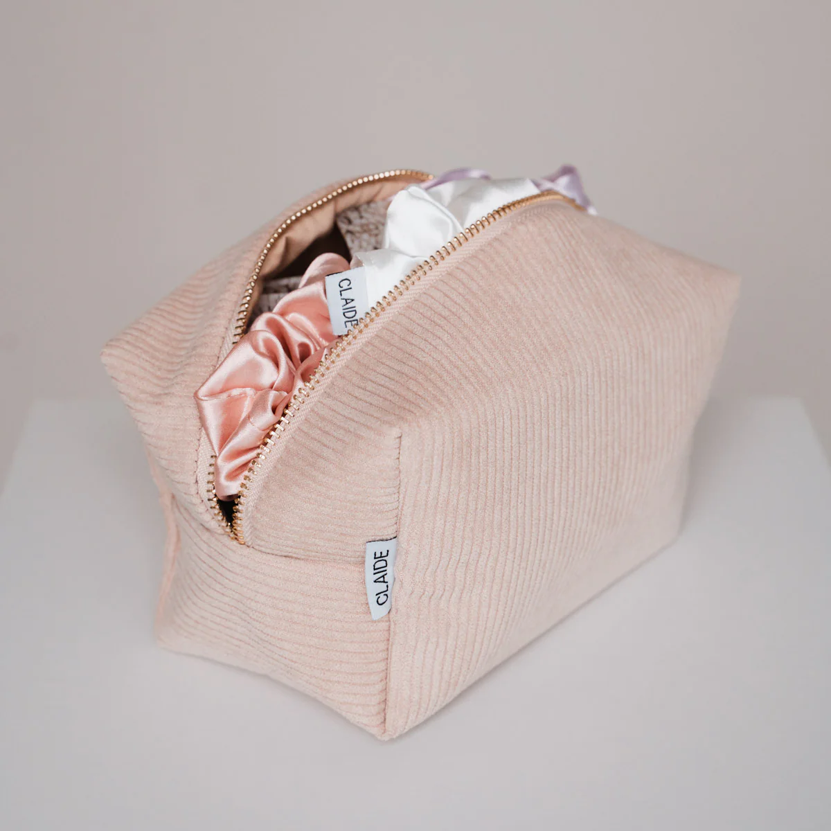 Kosmetiktasche aus Cord - Image 10