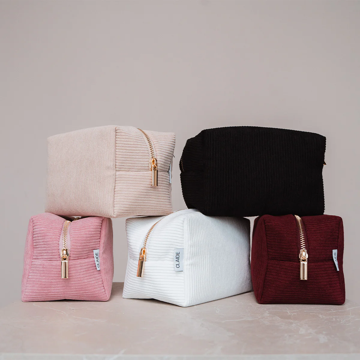 Kosmetiktasche aus Cord - Image 28