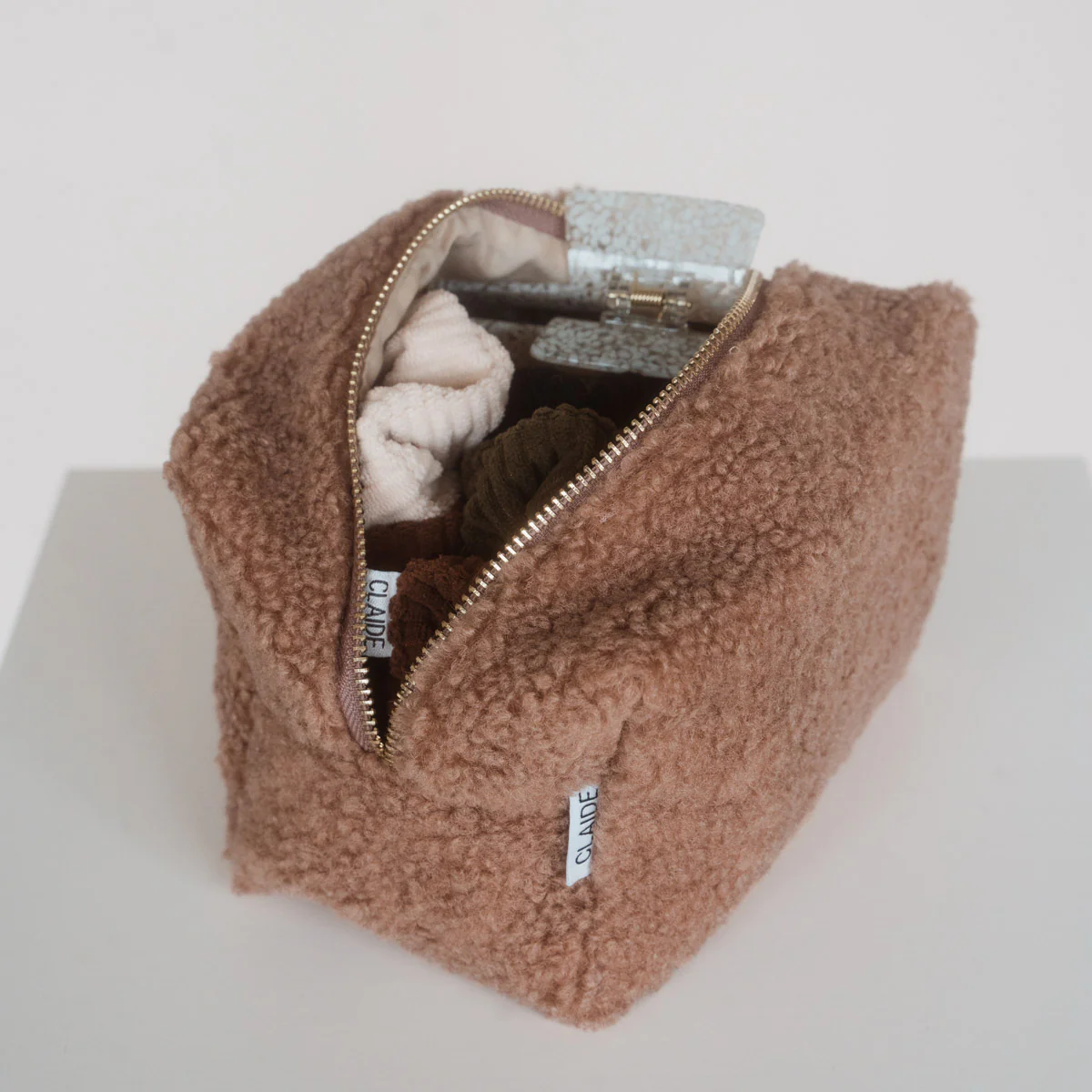 Kosmetiktasche aus Teddyfleece - Image 22
