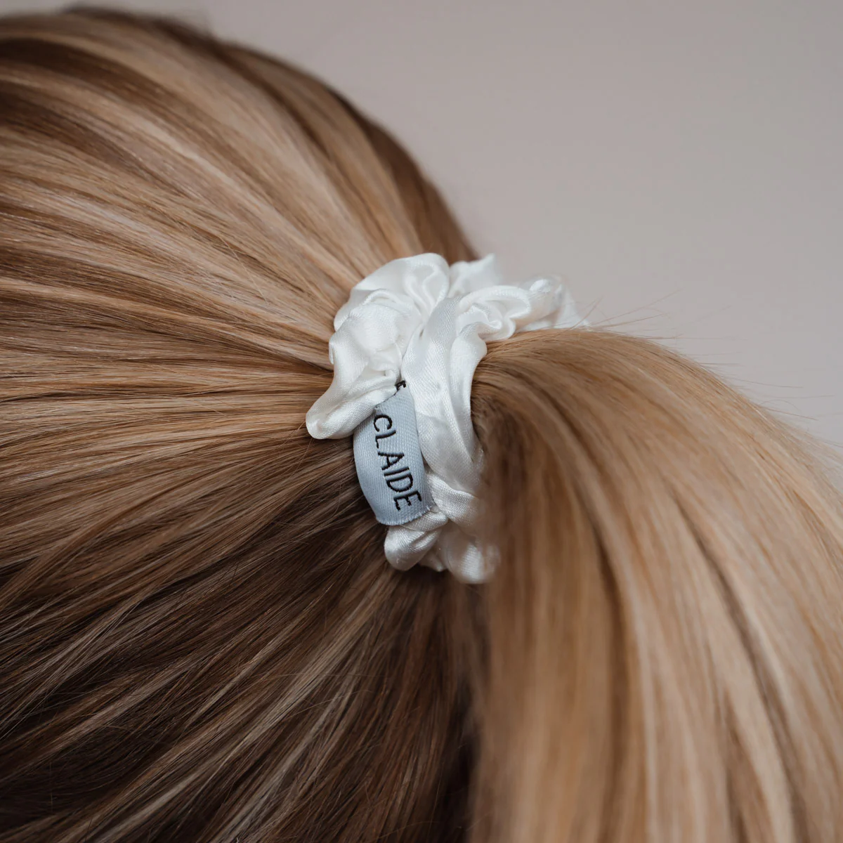 Lola Scrunchie - Image 3