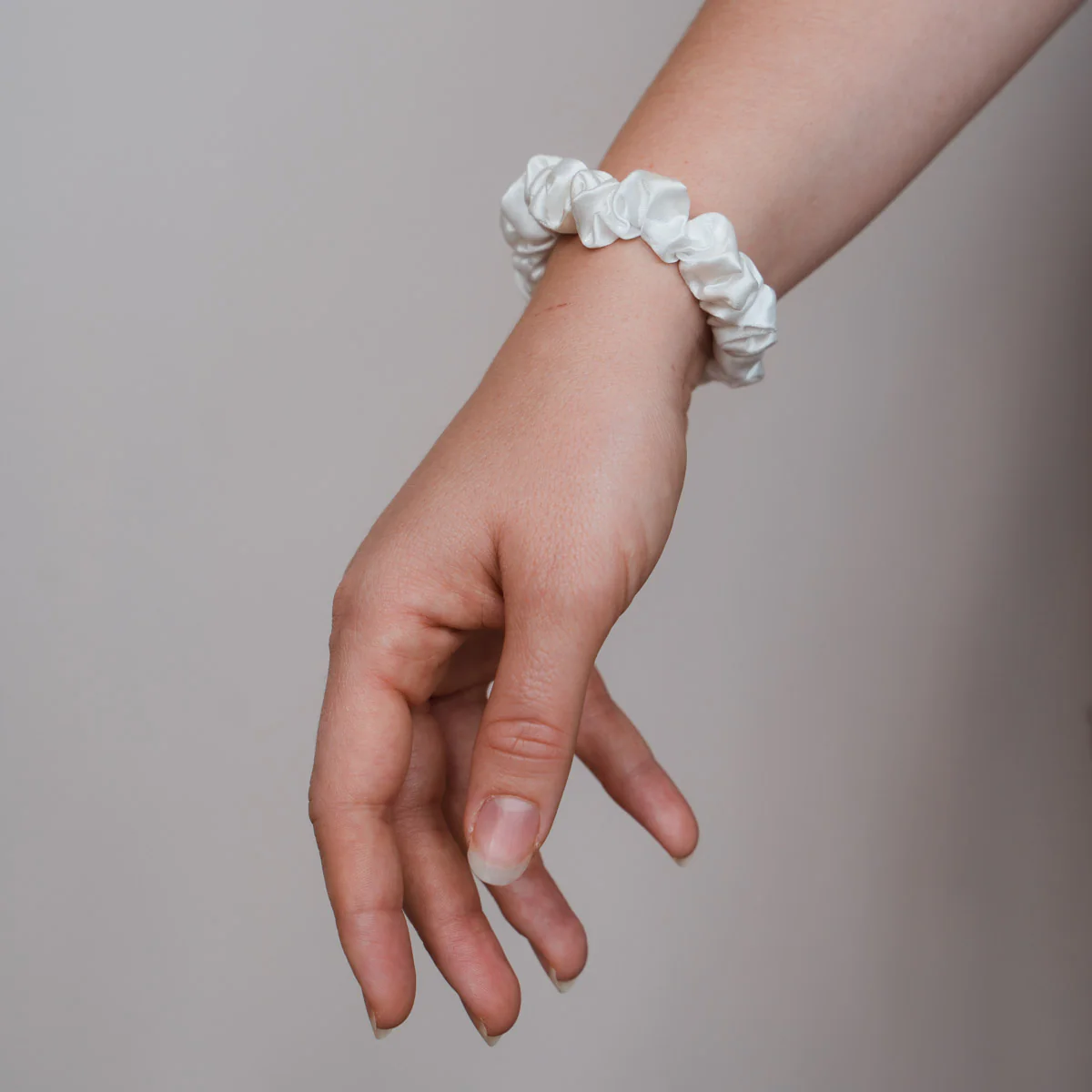 Lola Scrunchie - Image 6