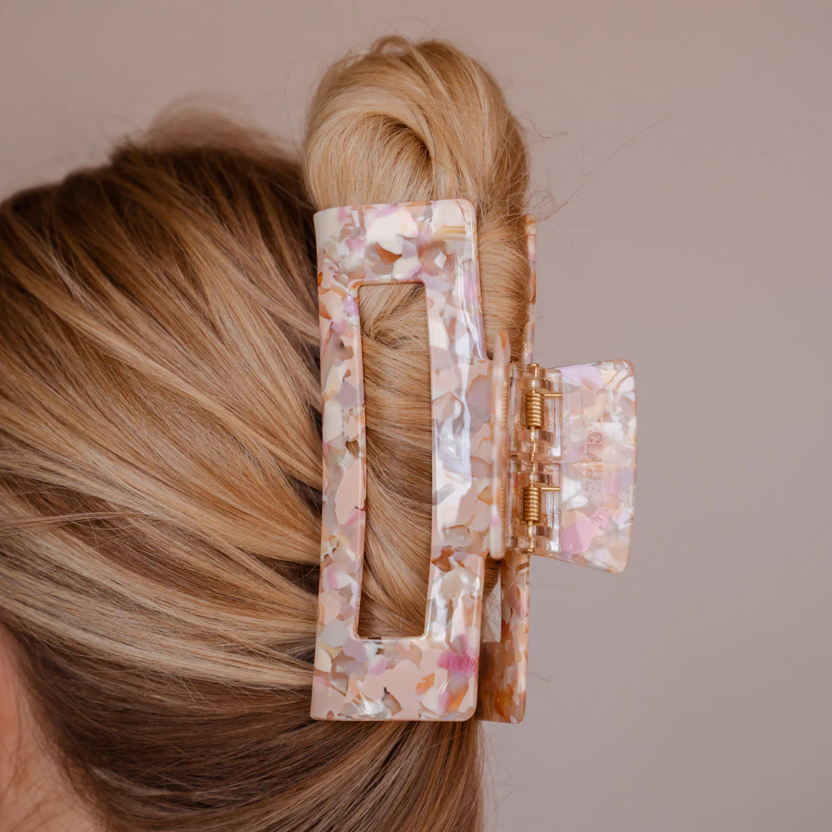 Maelie Haarklammer - Image 3