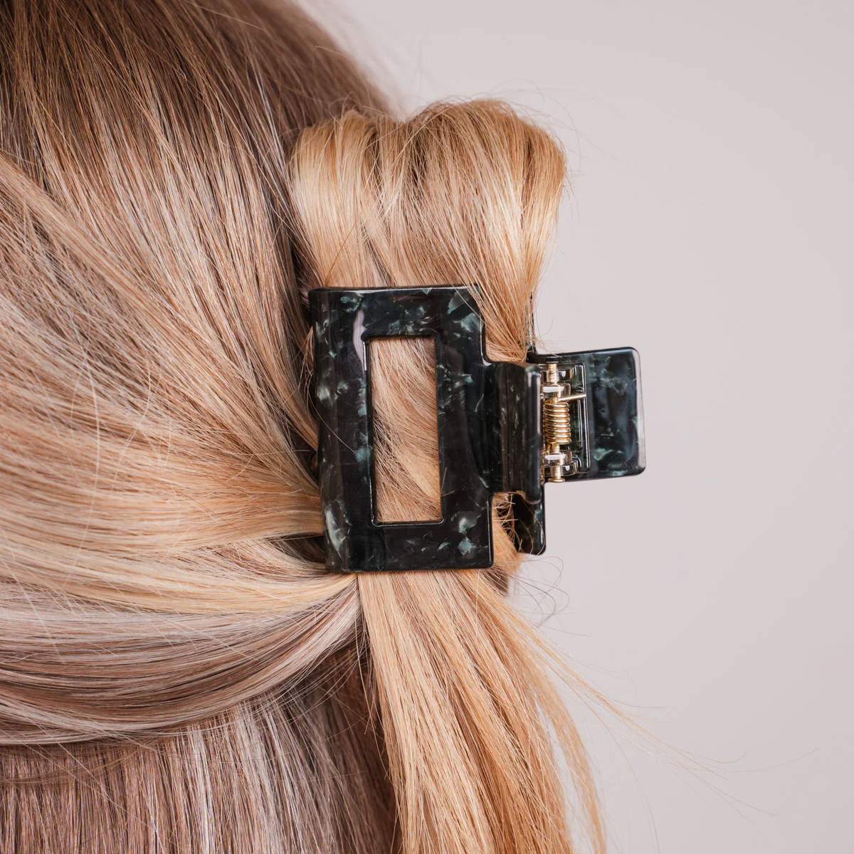 Mara Haarklammer - Image 3