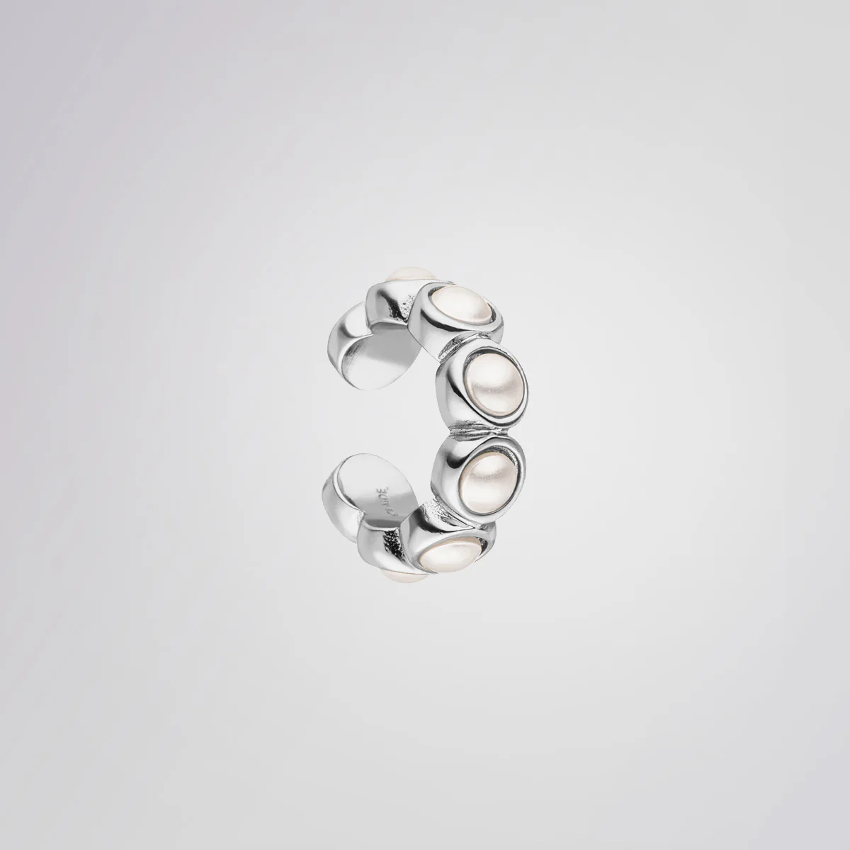 Michelle Earcuff - Image 2