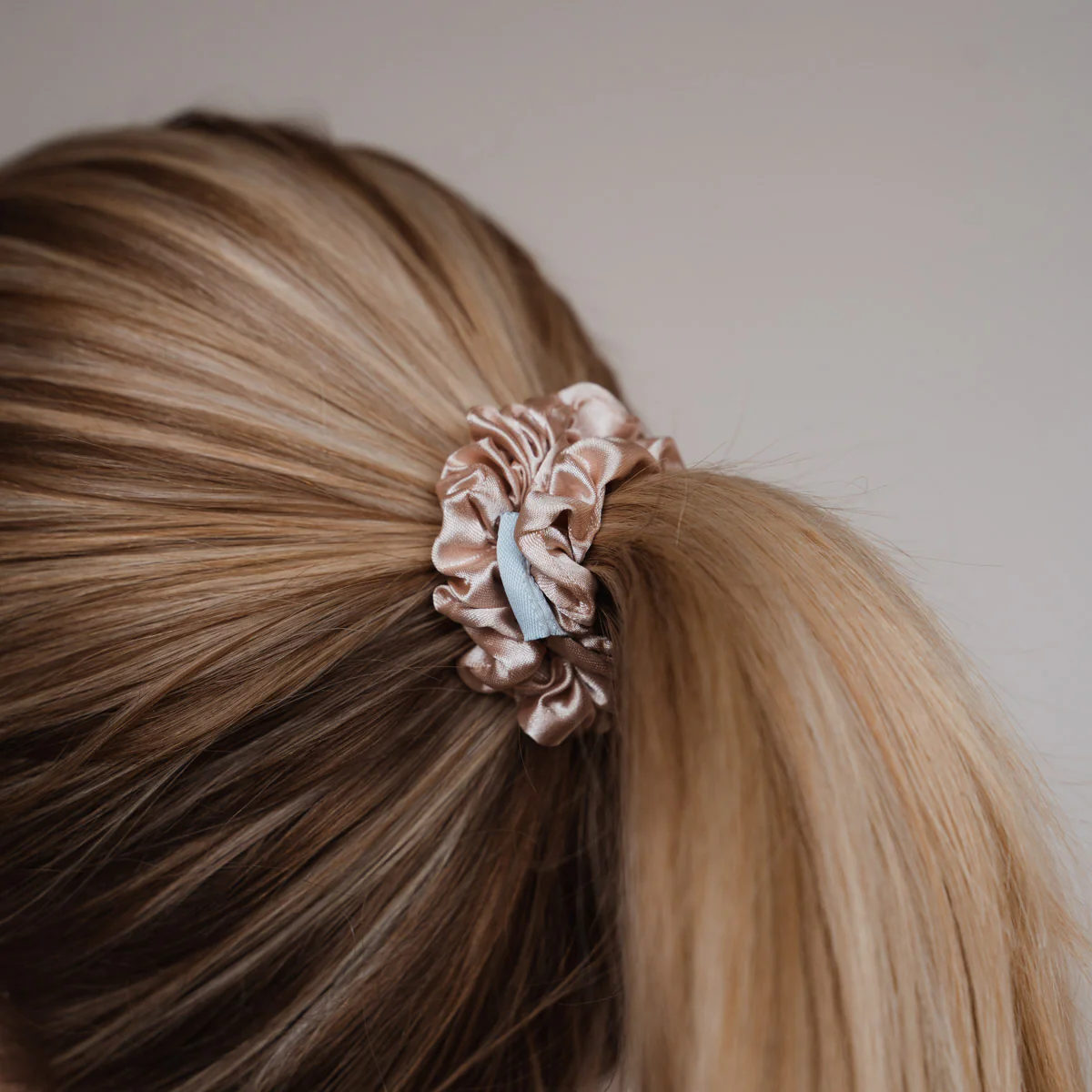Nela Scrunchie - Image 3