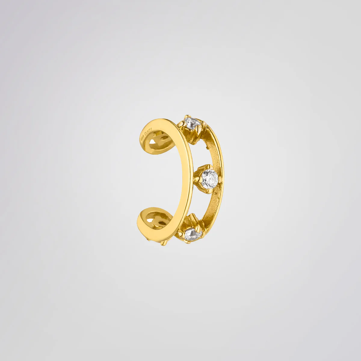 Raina Earcuff