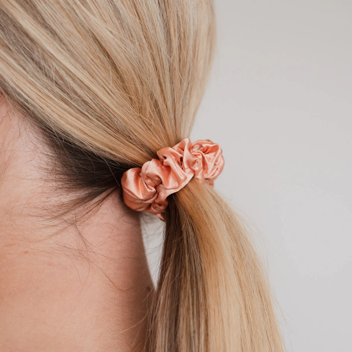 Saphira Scrunchie - Image 7