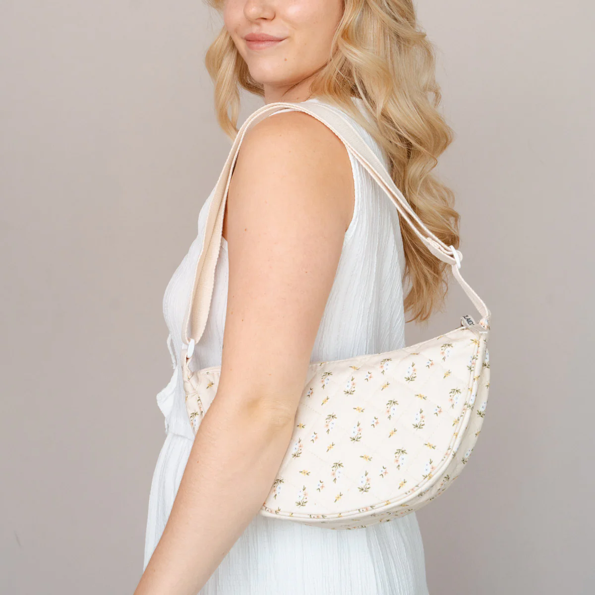 Wild Bloom Crossbody Bag - Image 5